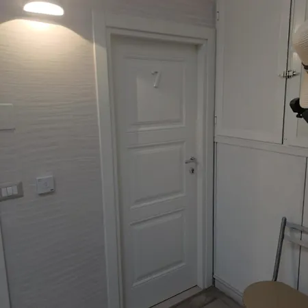 Monolocale Scavi Romani *